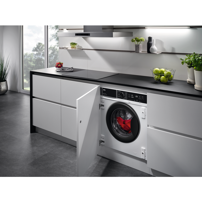 AEG - Práčky na 8 kg bielizne - L8FBE48SCI