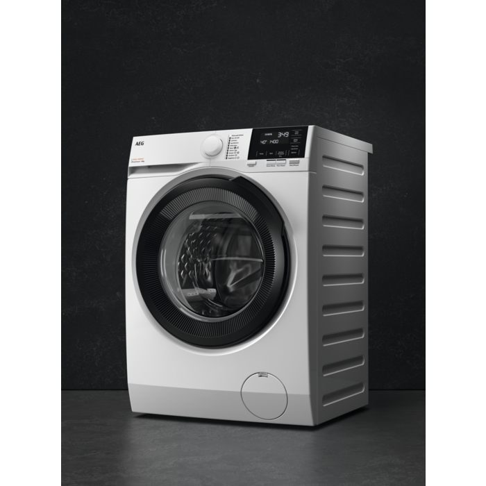AEG - Práčky na 8 kg bielizne - LFR71844UC