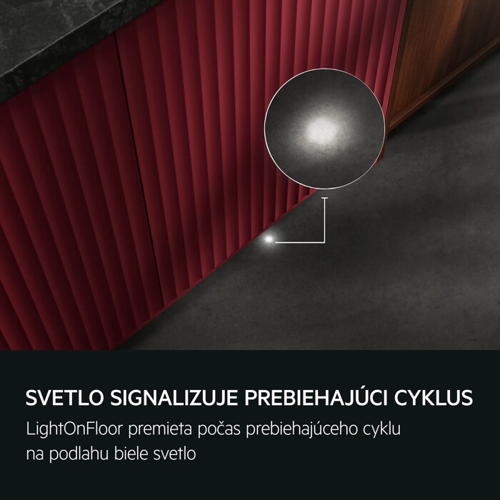 SVETLO SIGNALIZUJE PREBIEHAJÚCI CYKLUS LightOnFloor premieta počas prebiehajúceho cyklu na podlahu biele svetlo