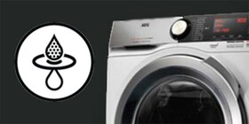 Detailní záběr na práčku AEG SoftWater